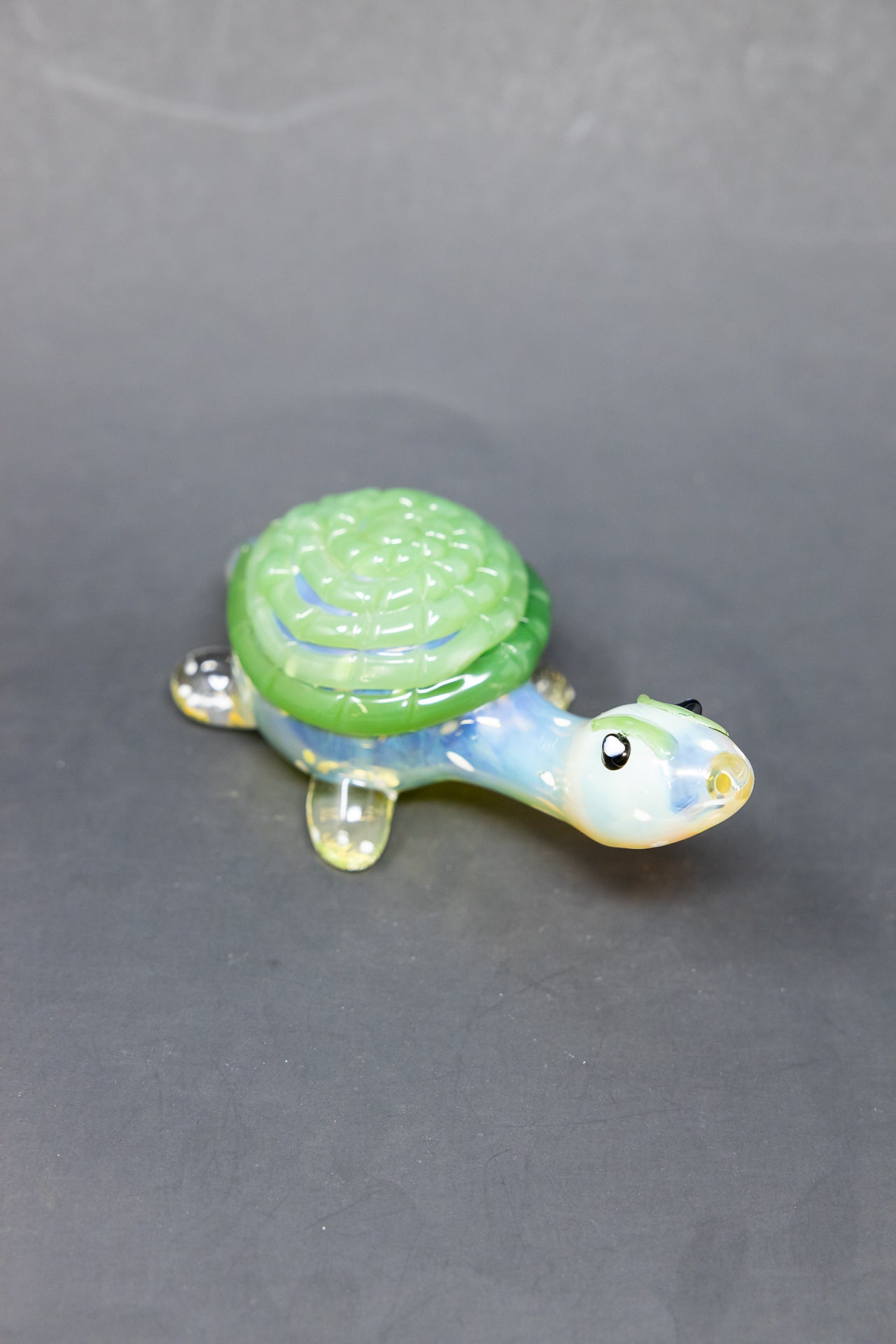 5.5" Big Turtle Hand Pipe(Milky Green)