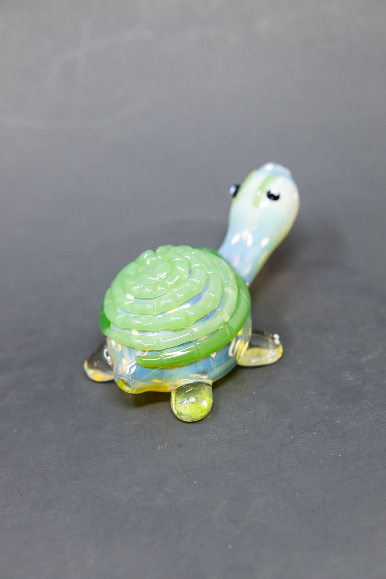 5.5" Big Turtle Hand Pipe(Milky Green)