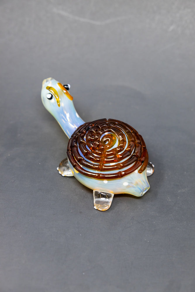 5.5" Big Turtle Hand Pipe (Amber)