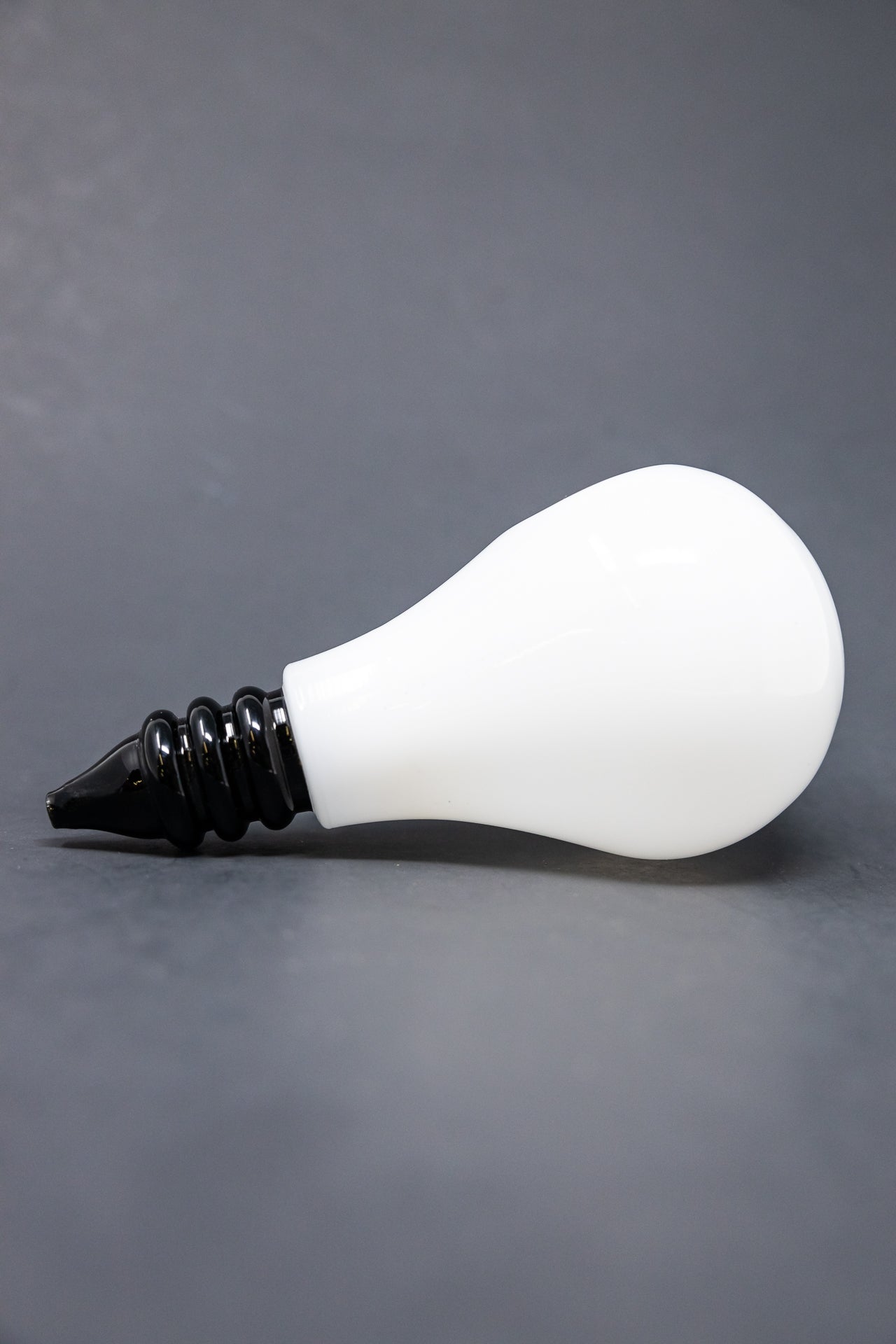 6" White Light Bulb Glass Pipe