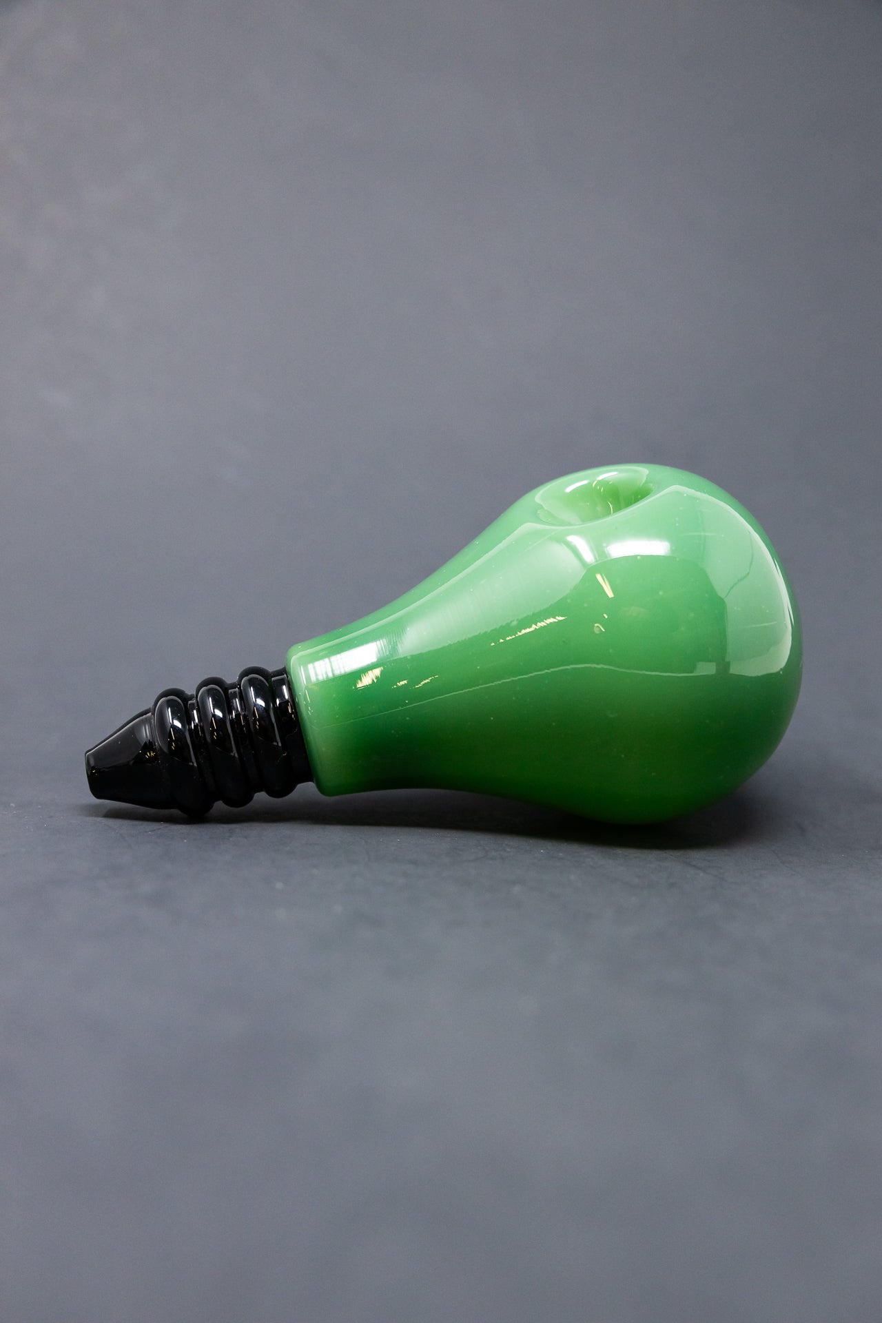 6" Green Light Bulb Glass Pipe