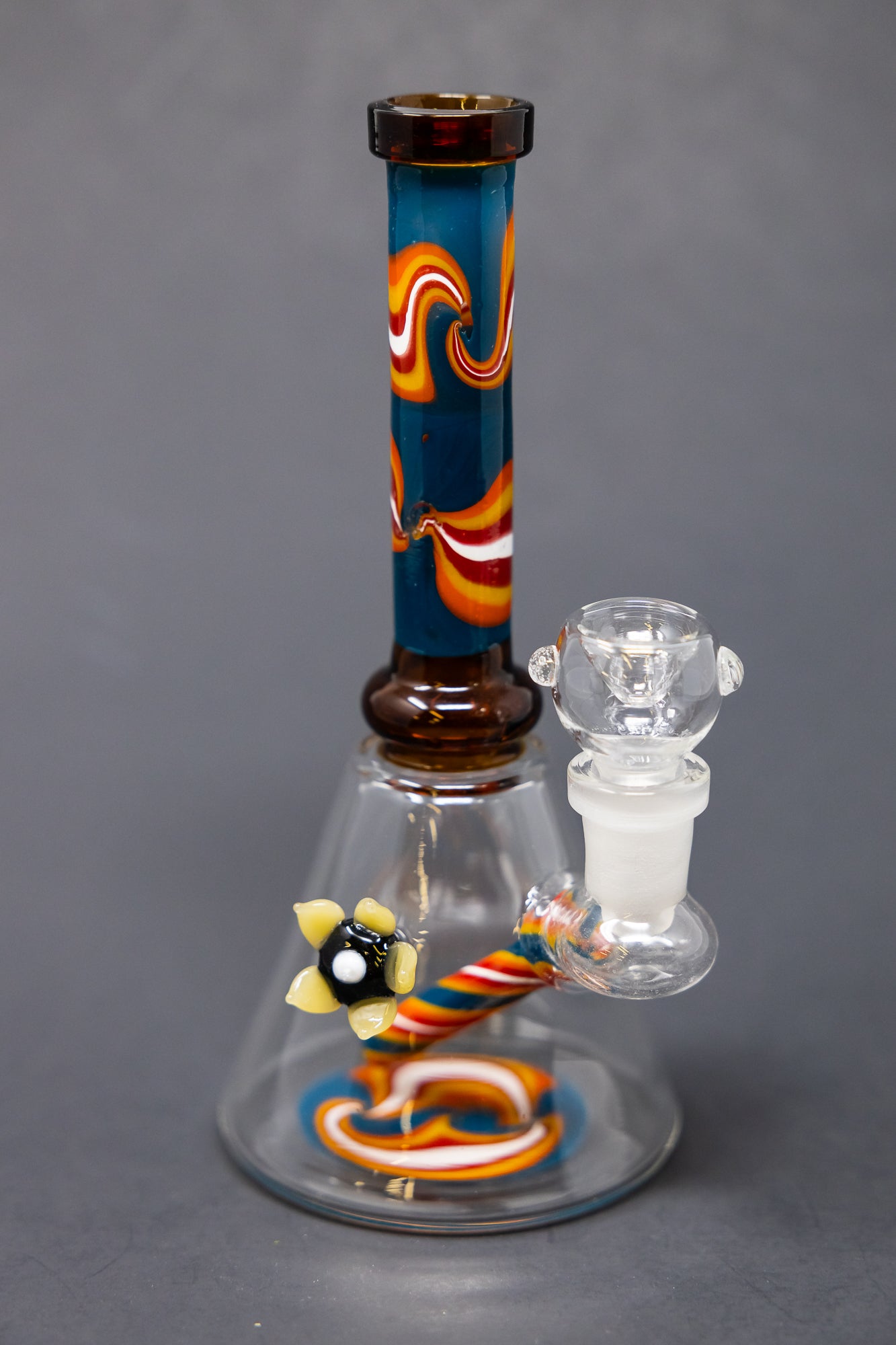 8" Amber Flower Bong