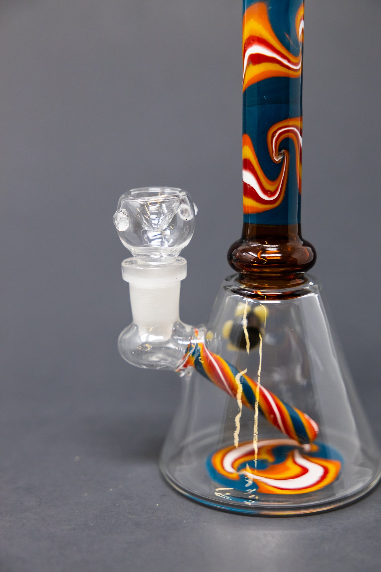 8" Amber Flower Bong