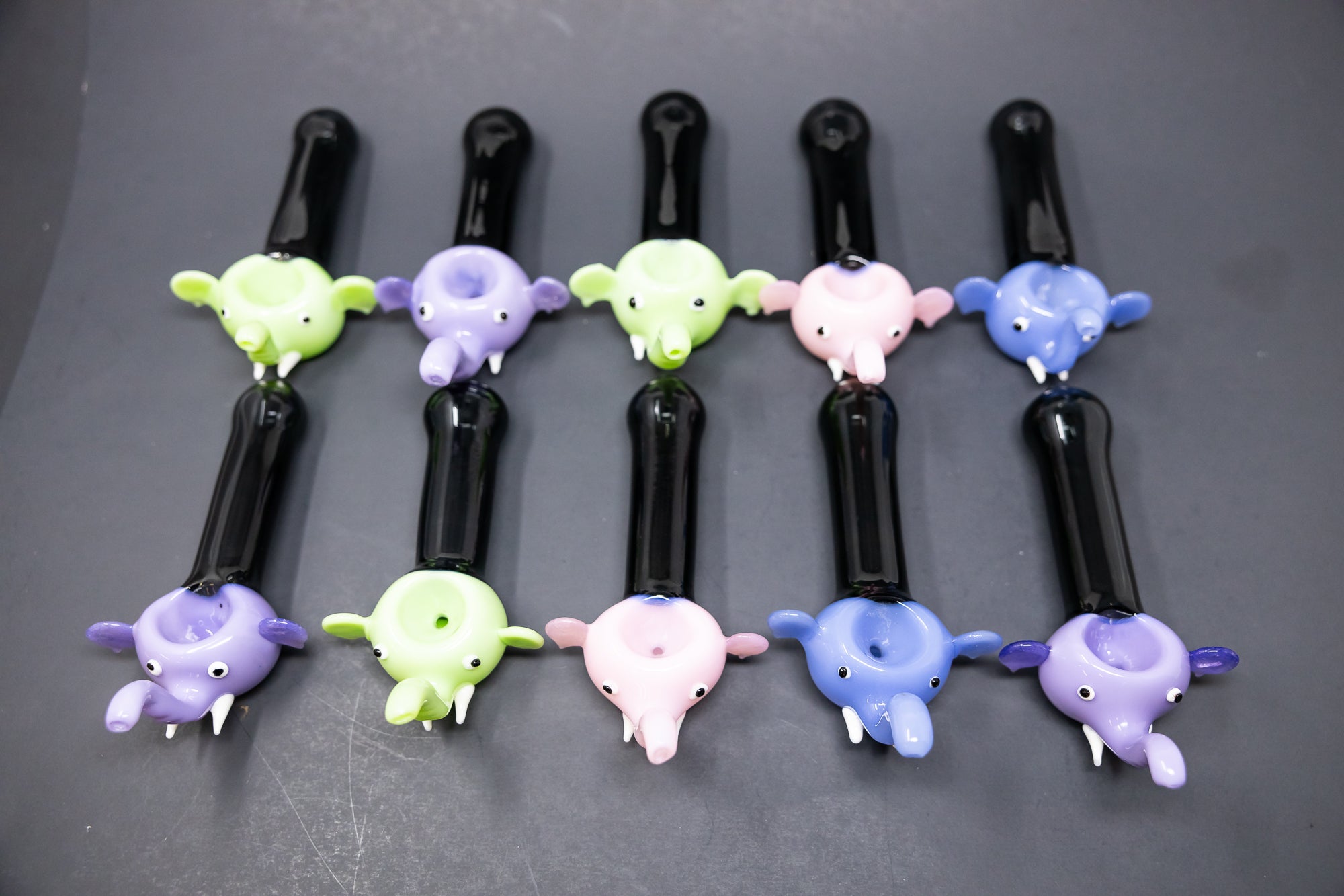 5" Assorted Elephant Head Hand Pipes - 10 pc Bundle