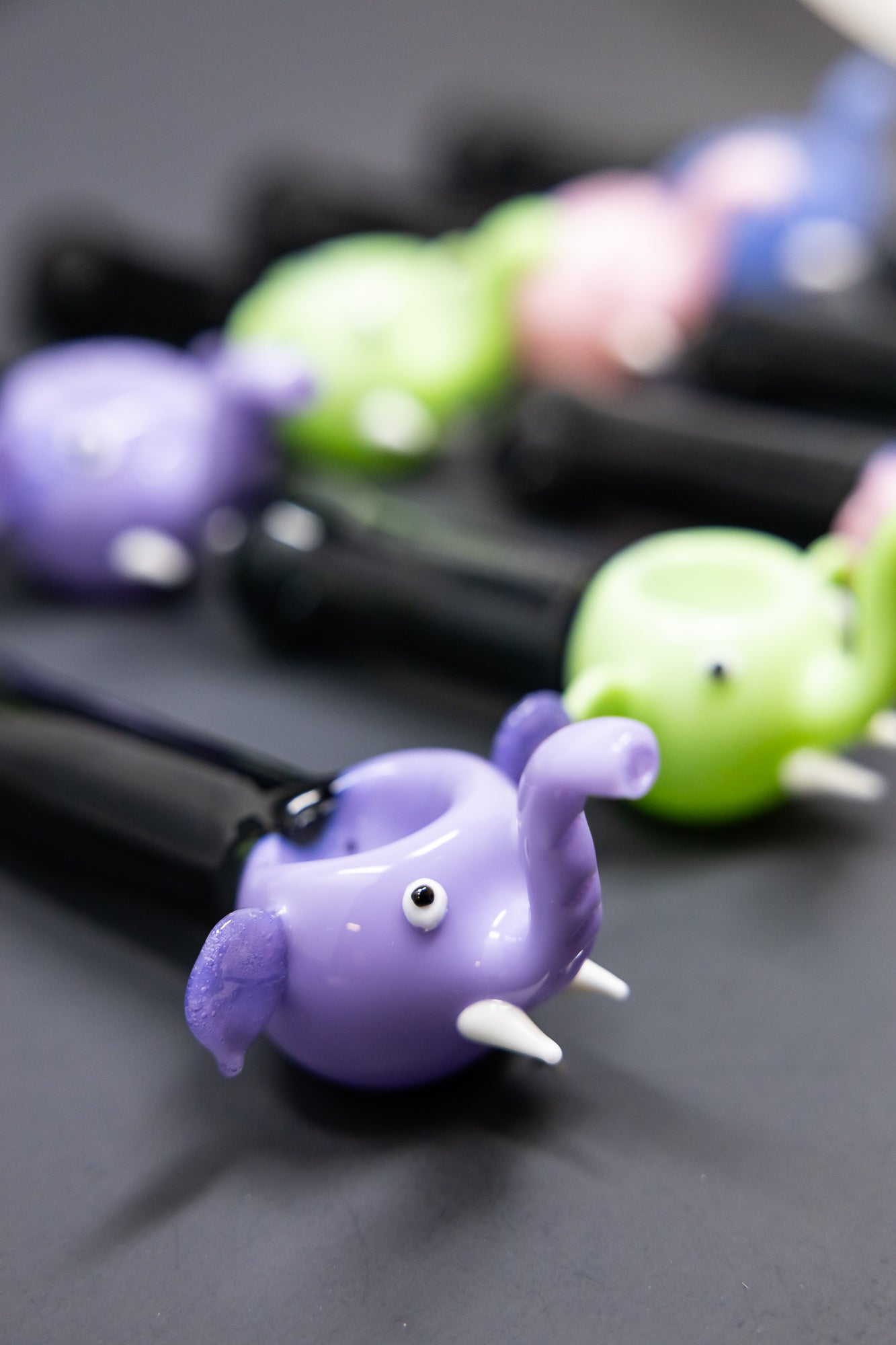 5" Assorted Elephant Head Hand Pipes - 10 pc Bundle