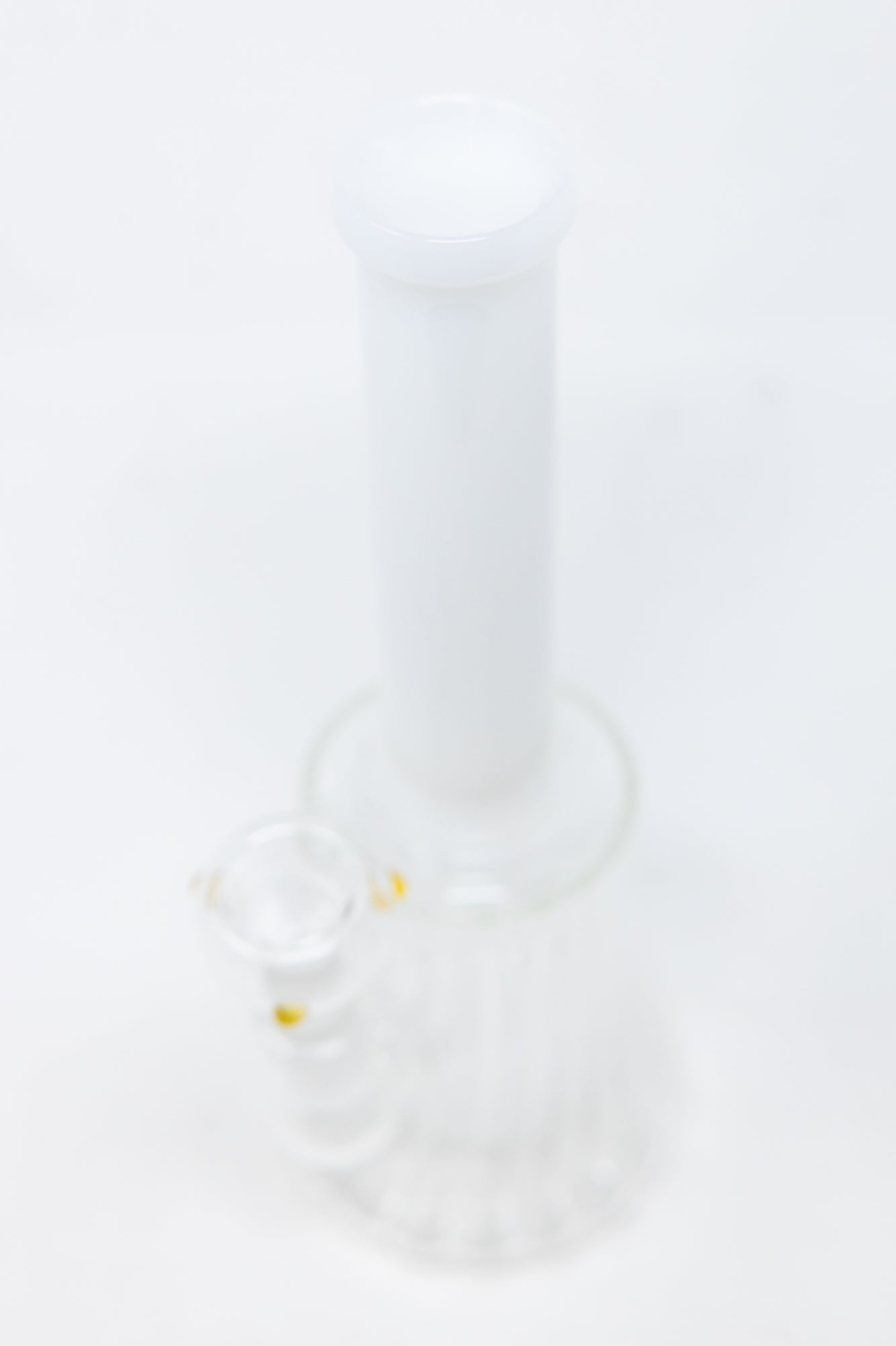 8" White Neck w/ Twisted Base