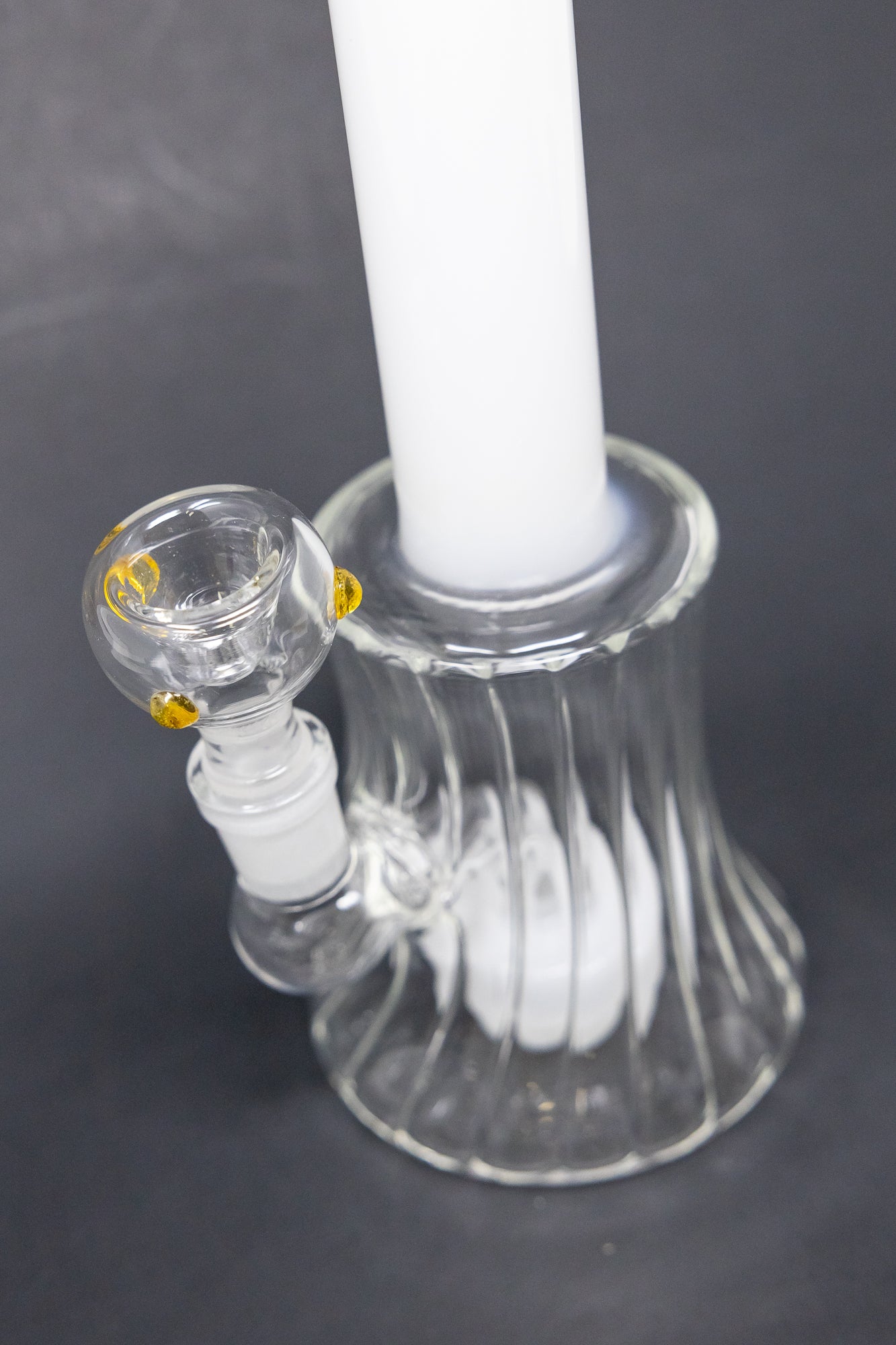 8" White Neck w/ Twisted Base