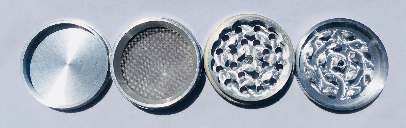 4 Piece Magnetic 2.5 Inch Silver Metal Grinder
