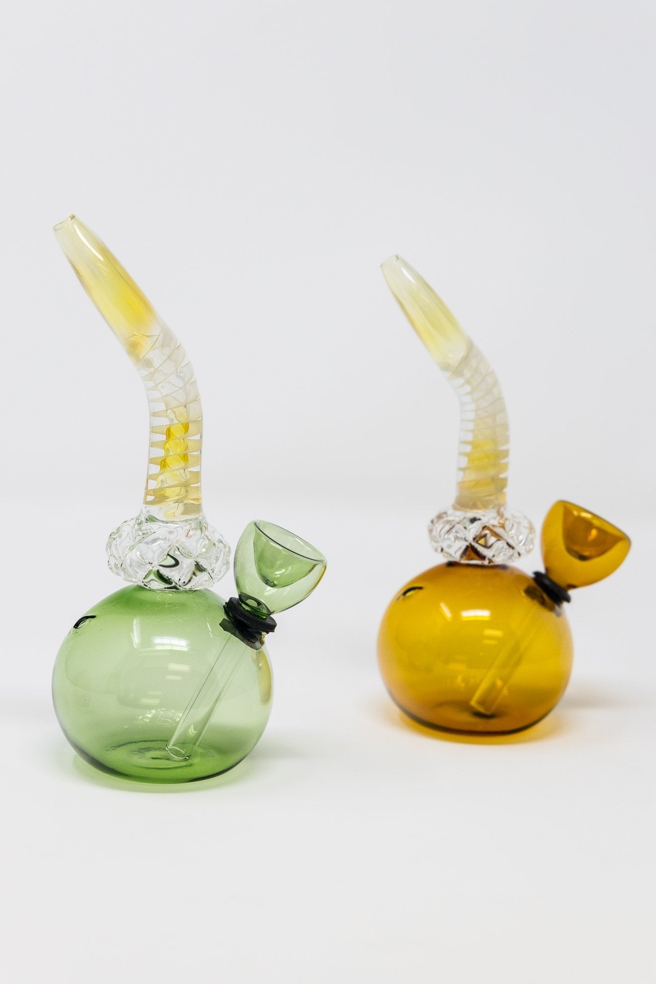 6” Diamond Neck Round Base Mini Bong w/ Carb Hole