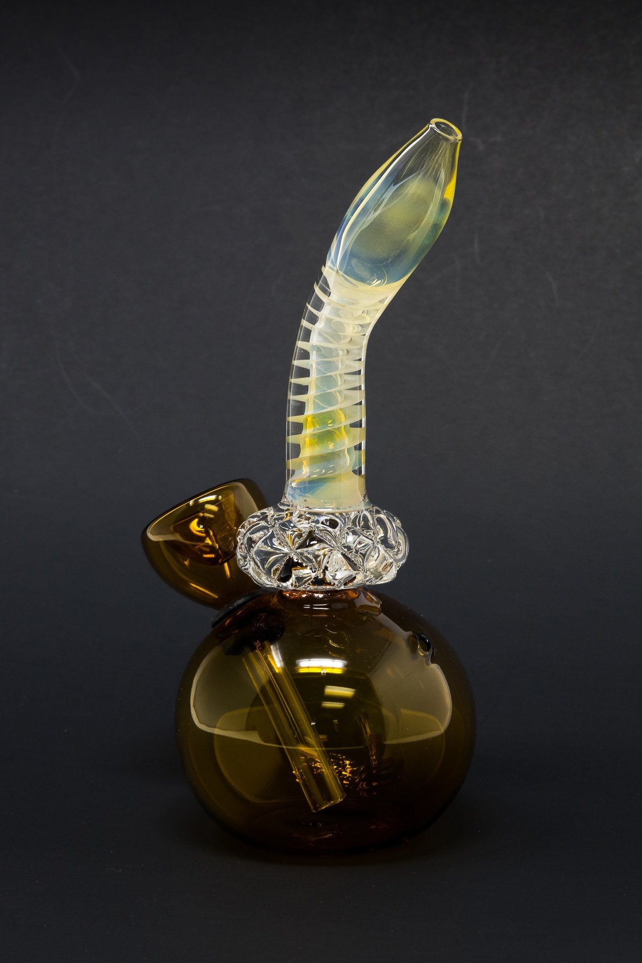 6” Diamond Neck Round Base Mini Bong w/ Carb Hole