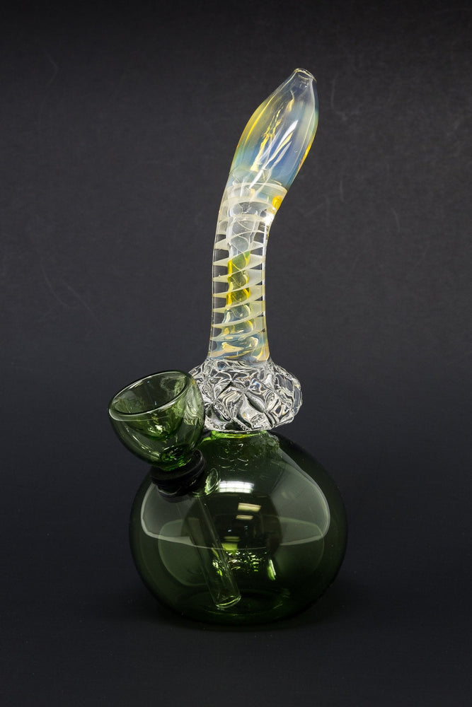 6” Diamond Neck Round Base Bong w/ Carb Hole