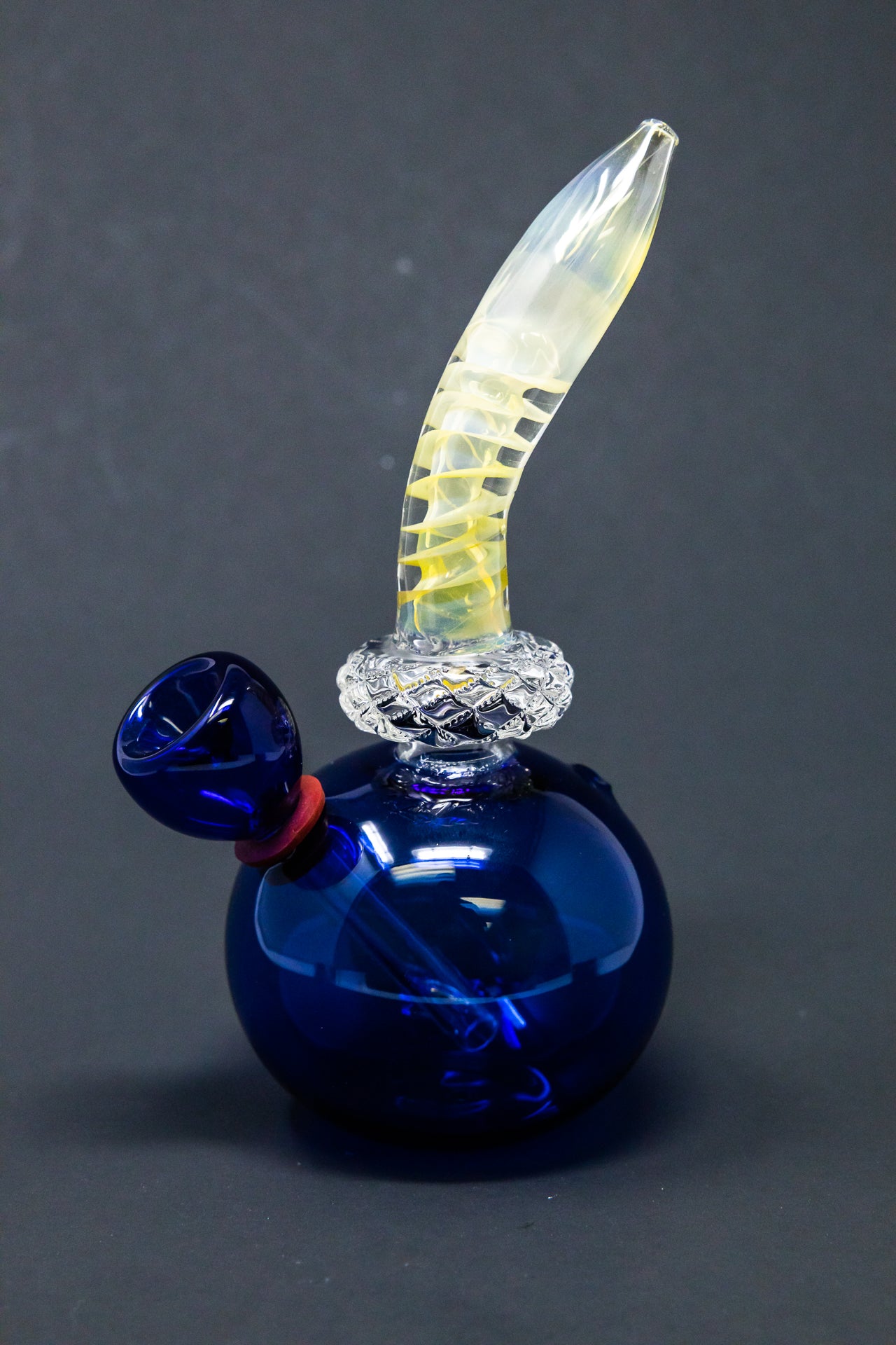 6” Diamond Neck Round Base Mini Bong w/ Carb Hole