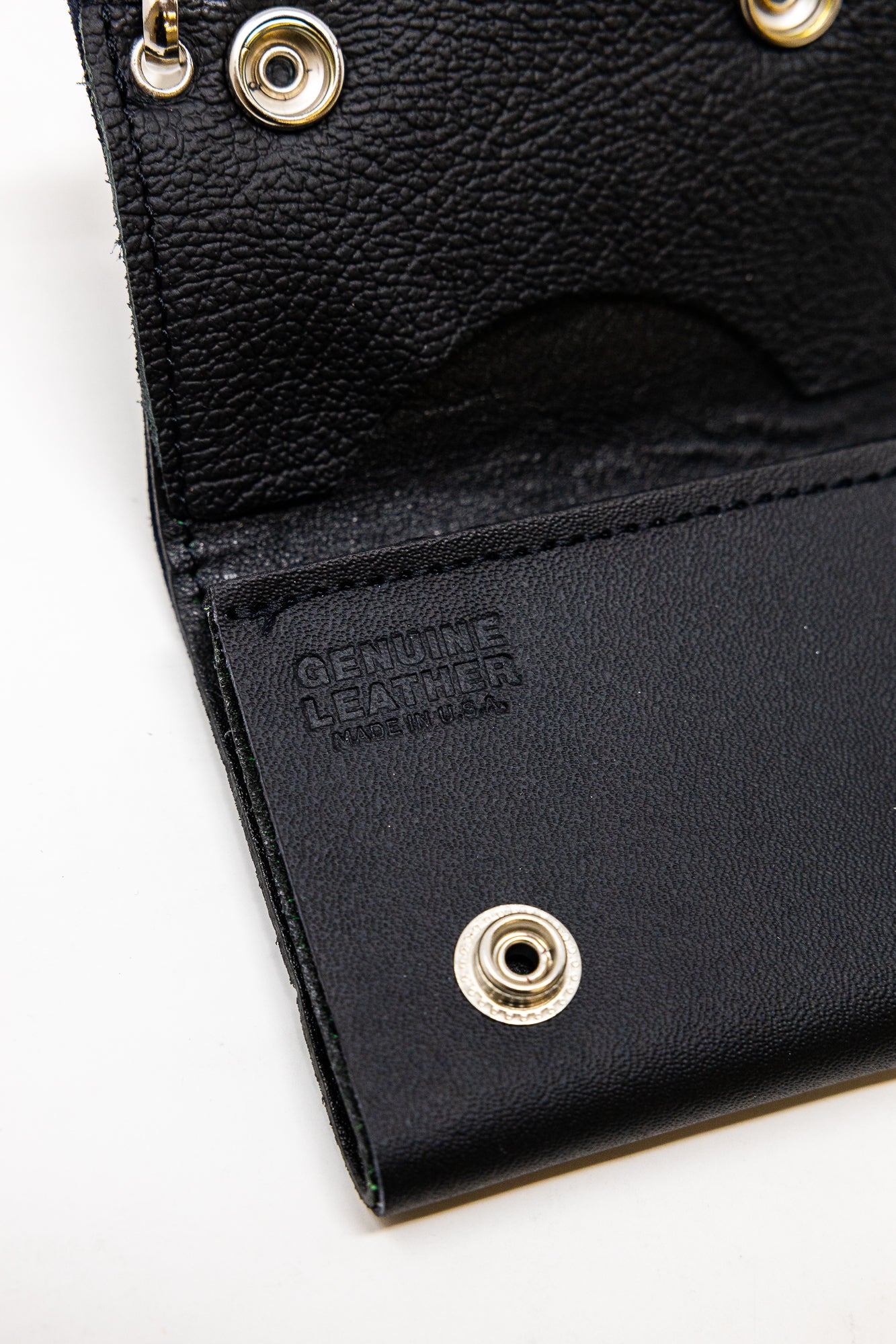 Black Leaf Chain Wallet