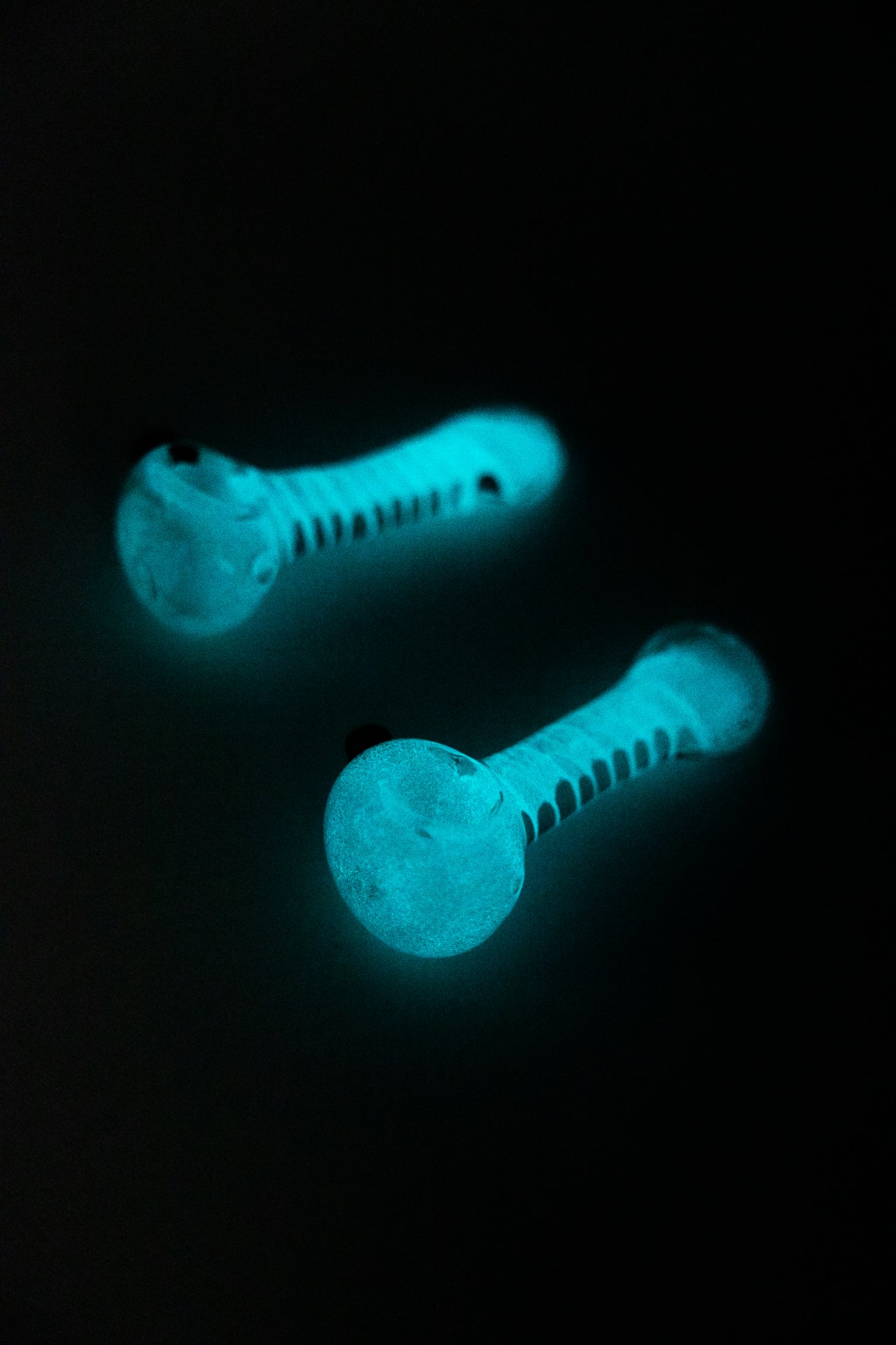 3.5" Spiral Glow in the Dark Spoon Glass Hand Pipe StonedGenie.com