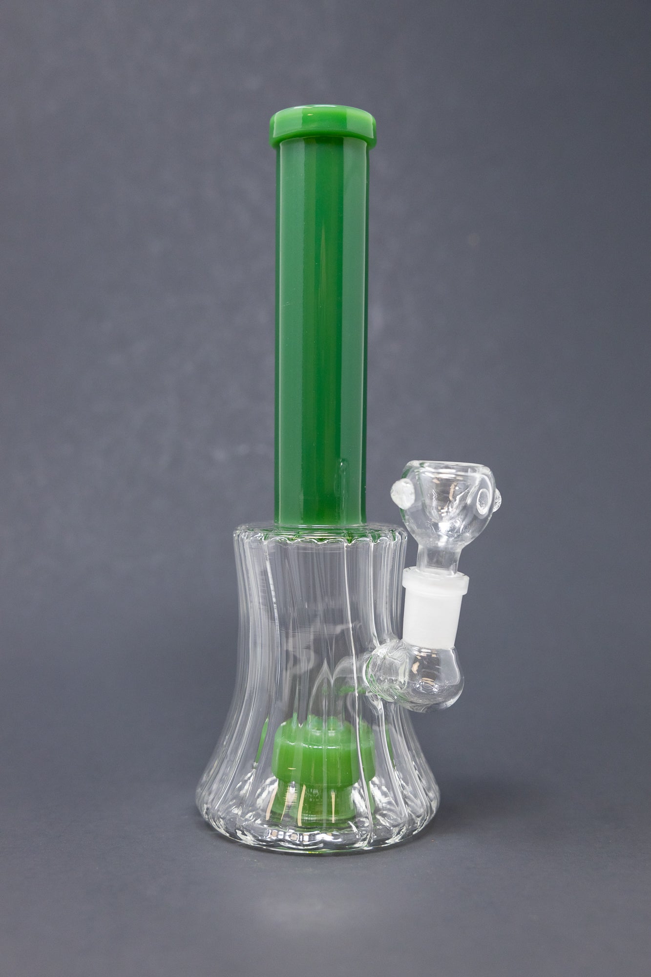 8.5" Green Twisted Base Skinny Neck Bong