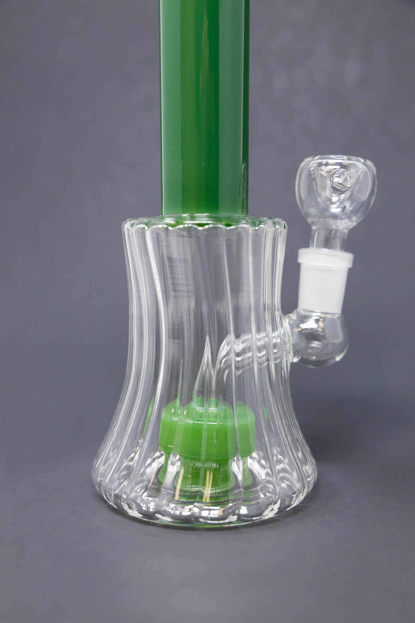 8.5" Green Twisted Base Skinny Neck Bong