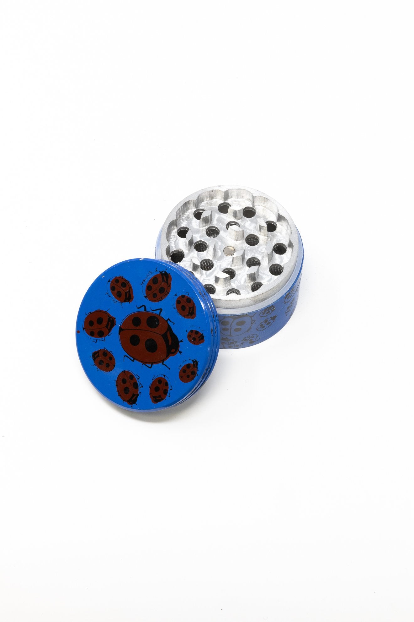 Steel Blue 4 pc Magnetic Blue Lady Bug Metal Grinder w/ Sharp Teeth