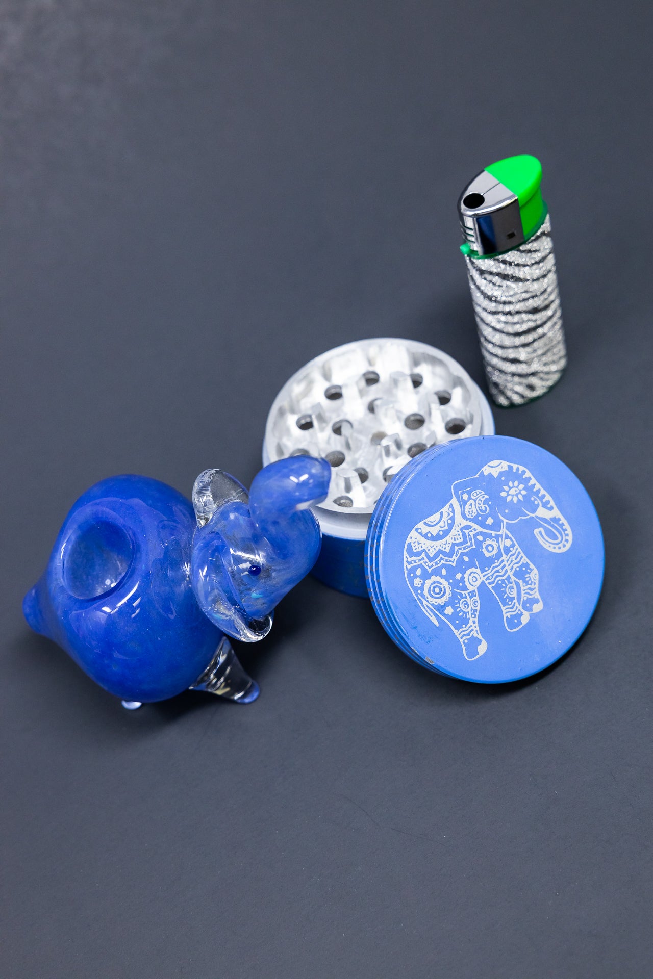 3" Blue Elephant Glass Hand Pipe w/ Lighter & Grinder