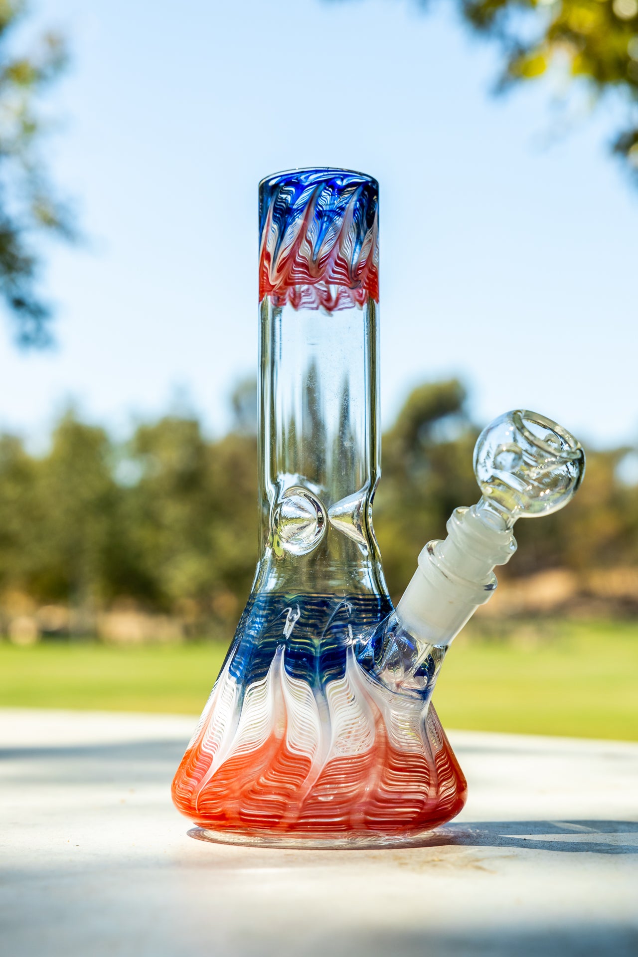 8" USA Beaker Bong