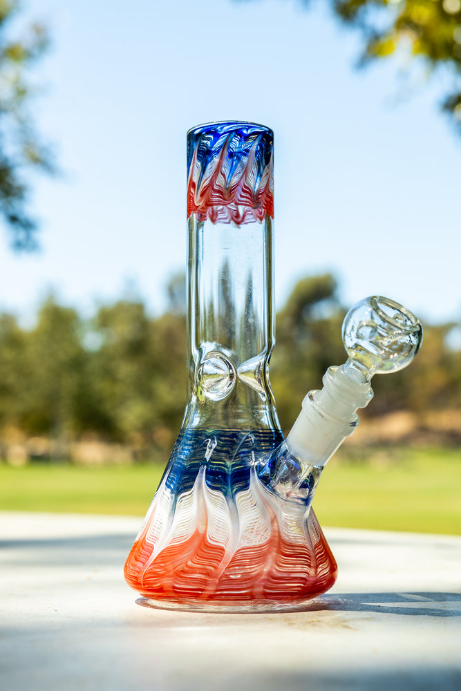 8" USA Beaker Bong