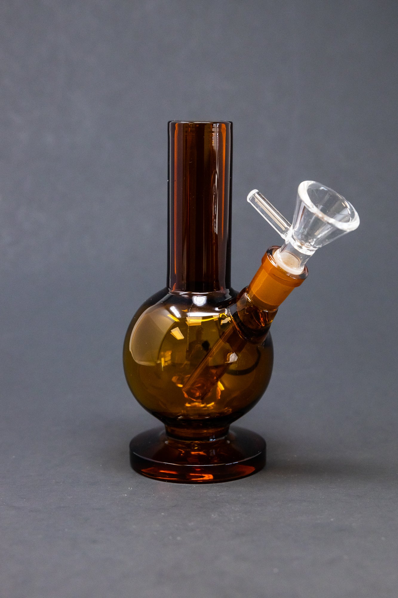 5" Amber Smiley Face Bong