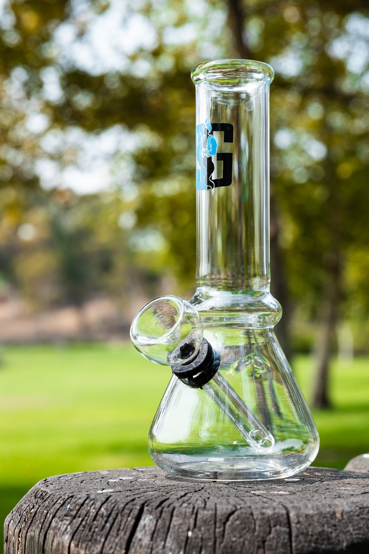 6” Stoned Genie Beaker Base Bong w/ Carb Hole