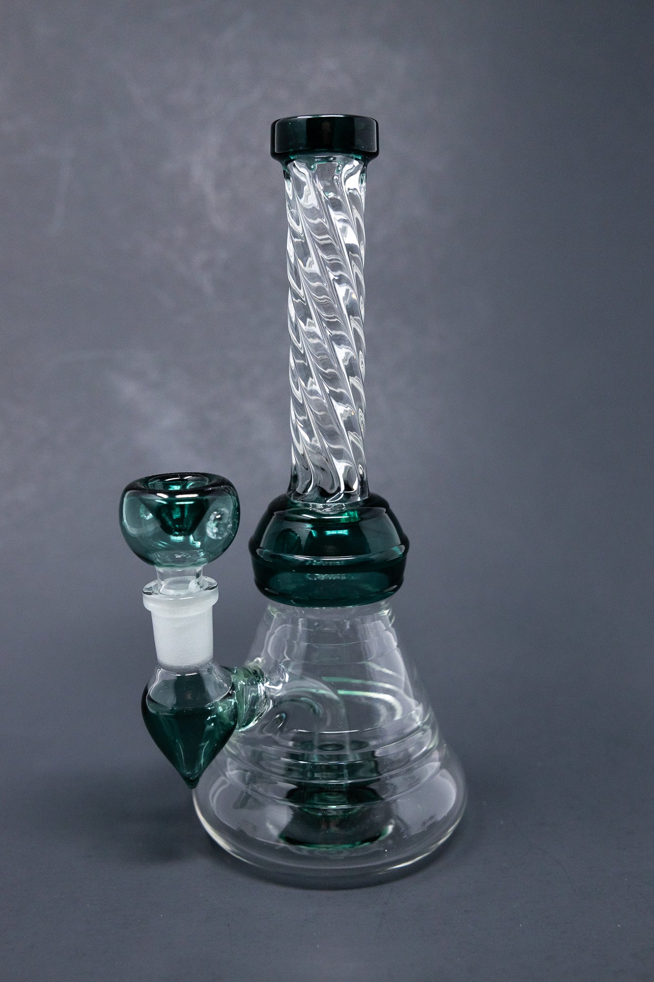 7" Dark Green Twisted Straight Neck Bong