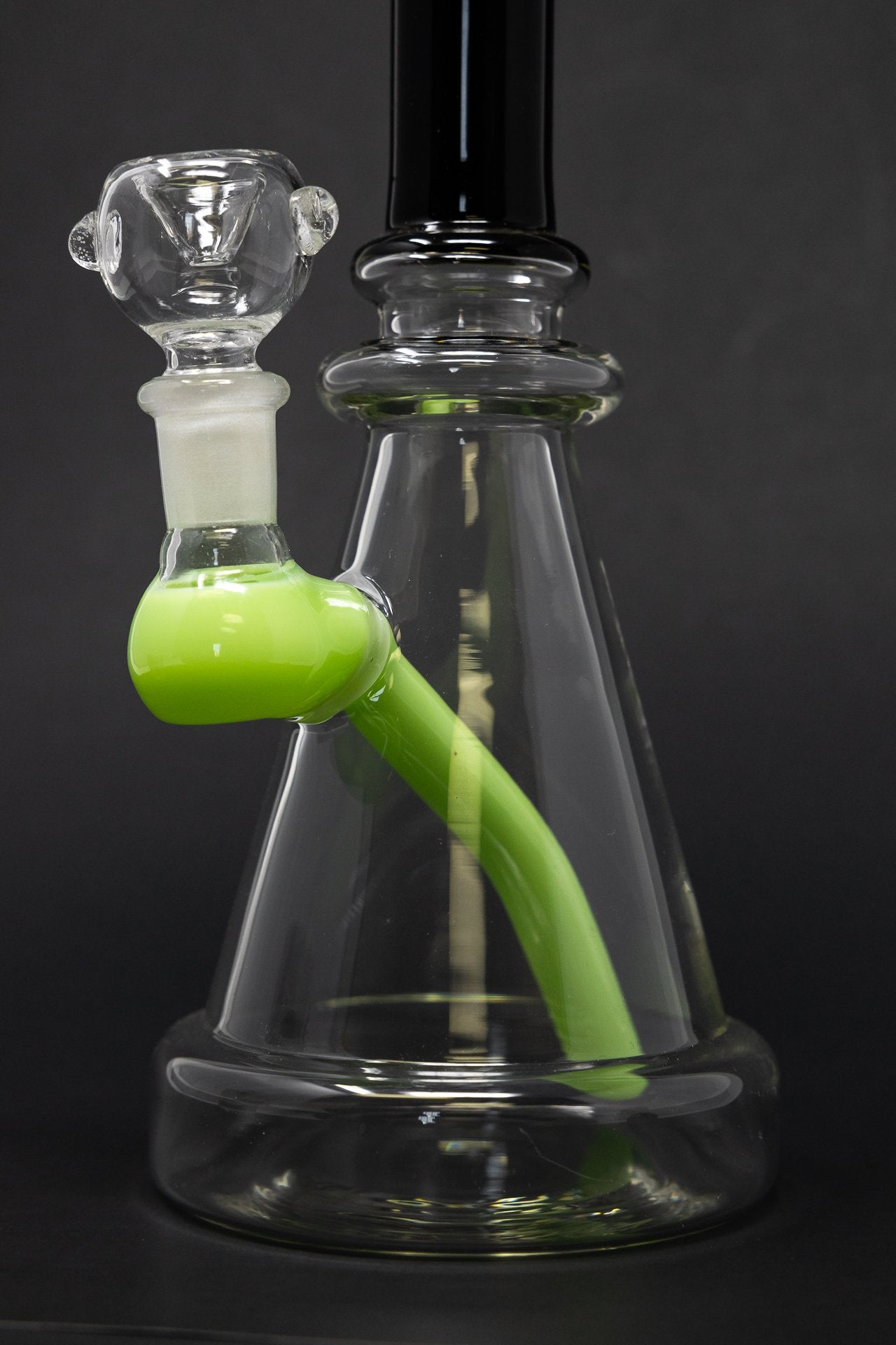 12" Green Hornet Bong